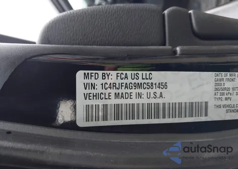 2021 Jeep Grand Cherokee Laredo X 4X4 z USA, uszkodzony, nr VIN 1C4RJFAG9MC581456